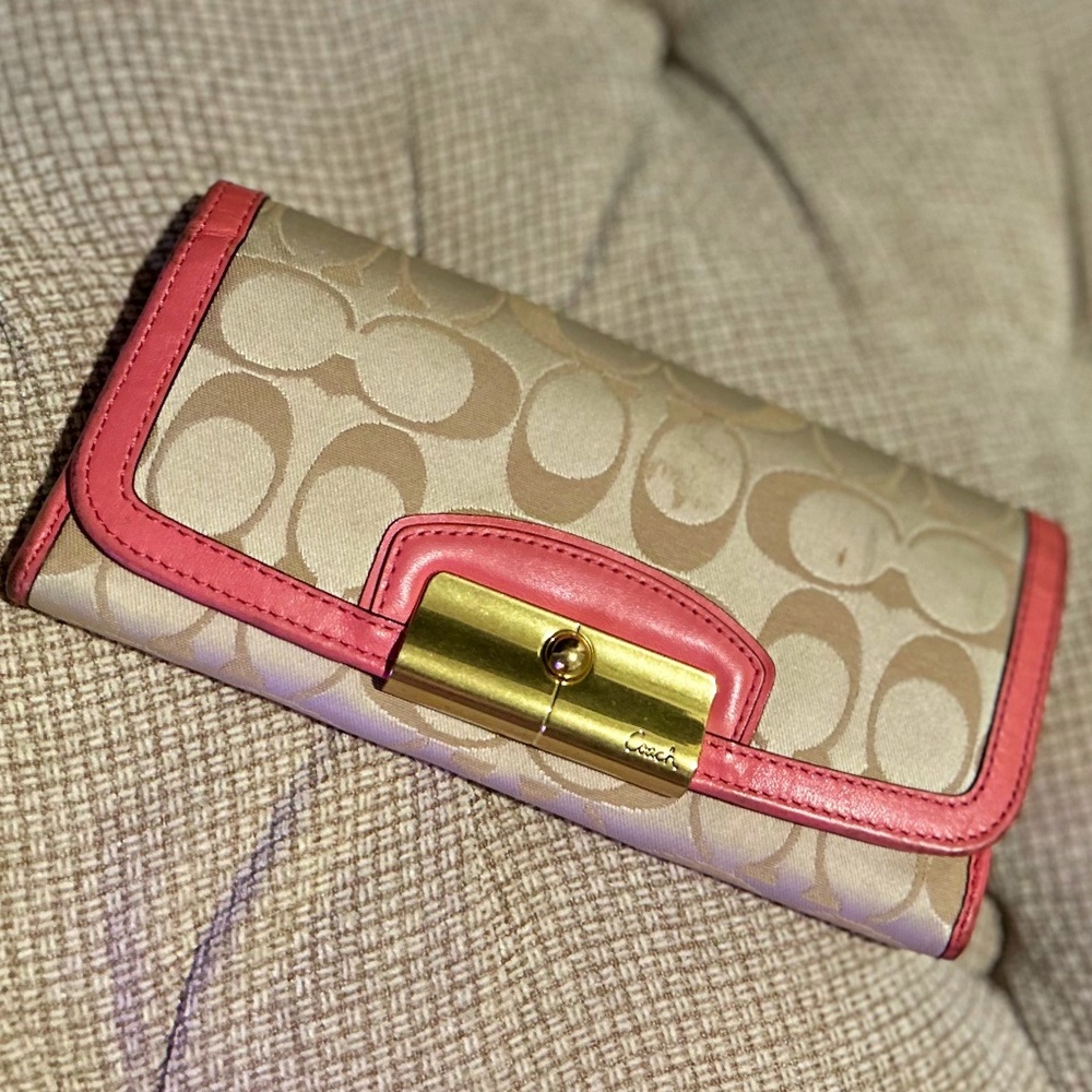 Coach Women's Tech Wallet in Colorblock Signature Canvas
